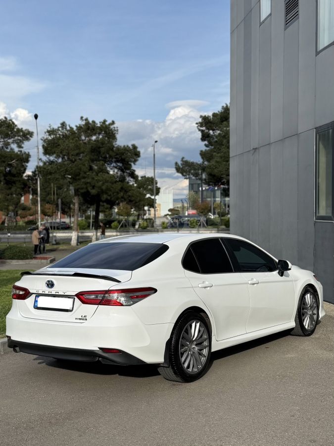 Toyota Camry - фото 4