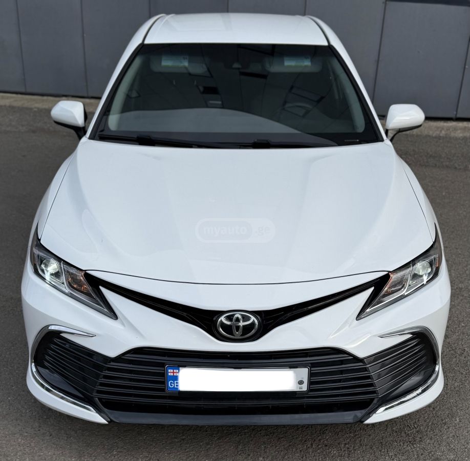 Toyota Camry - фото 5