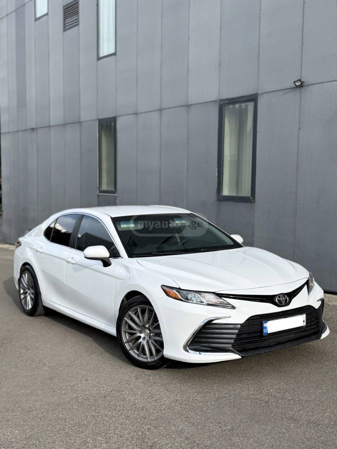 Toyota Camry - фото 7