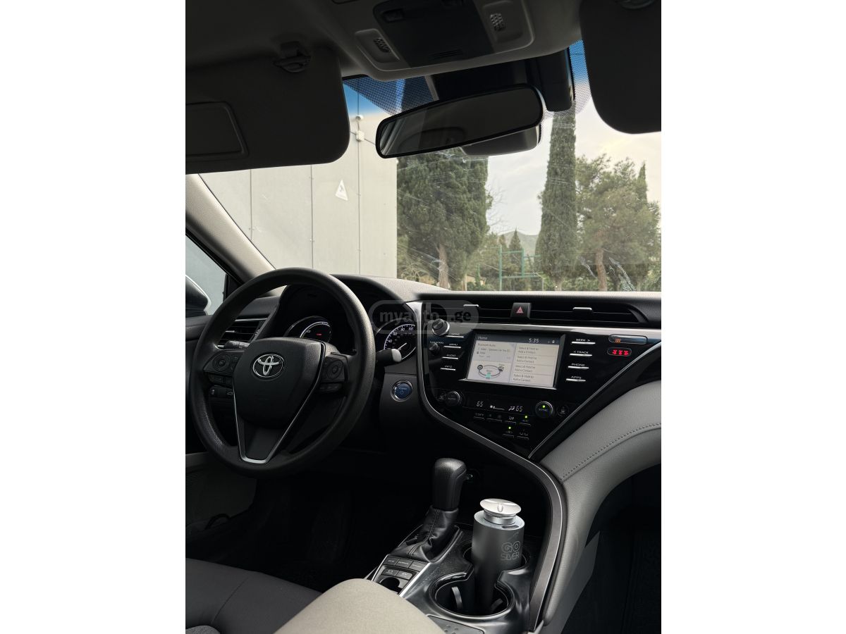 Toyota Camry - фото 8