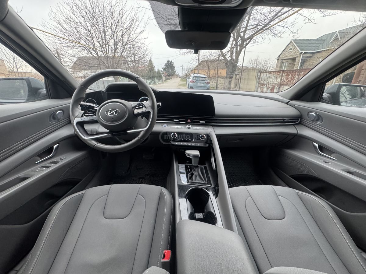 Hyundai SEL 4dr Sedan — миниатюра 9