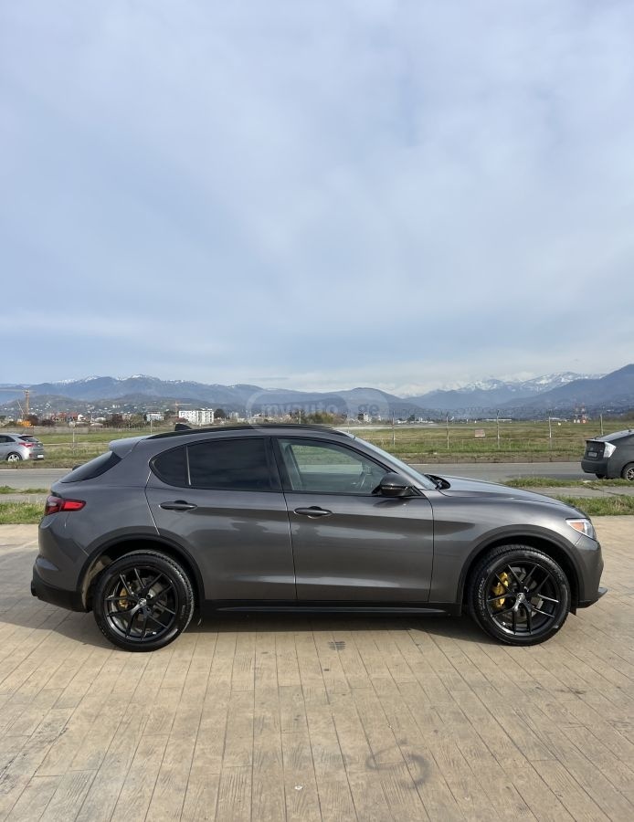 Alfa Romeo Stelvio - фото 4