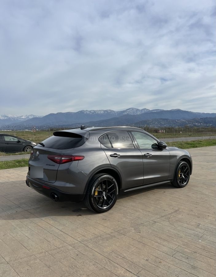 Alfa Romeo Stelvio - фото 6