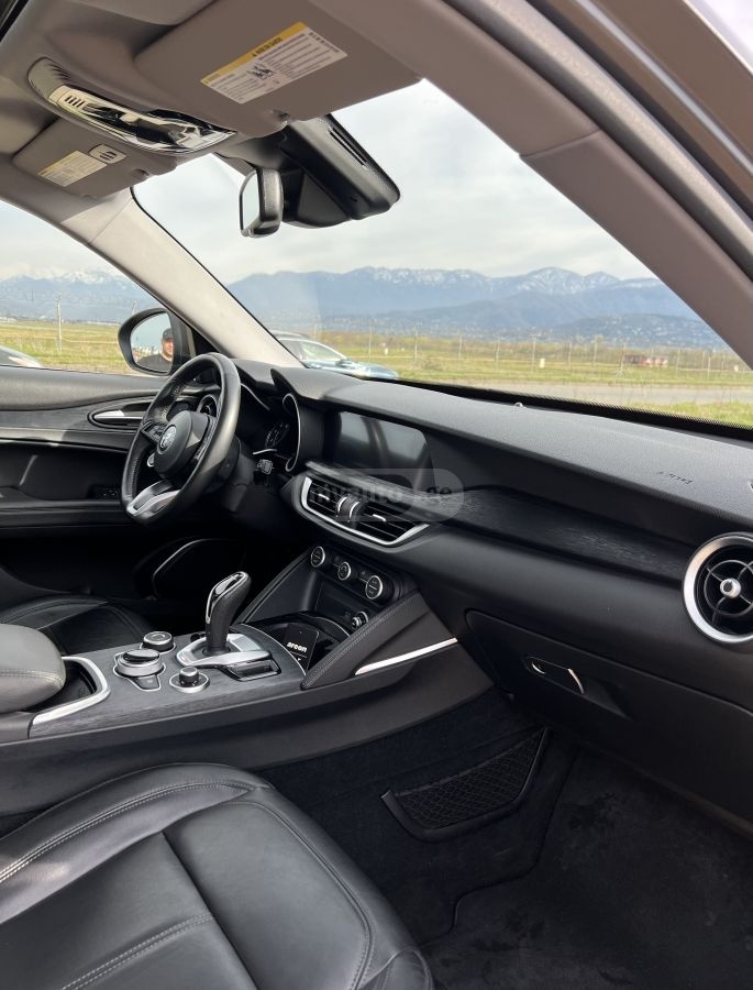 Alfa Romeo Stelvio - фото 9