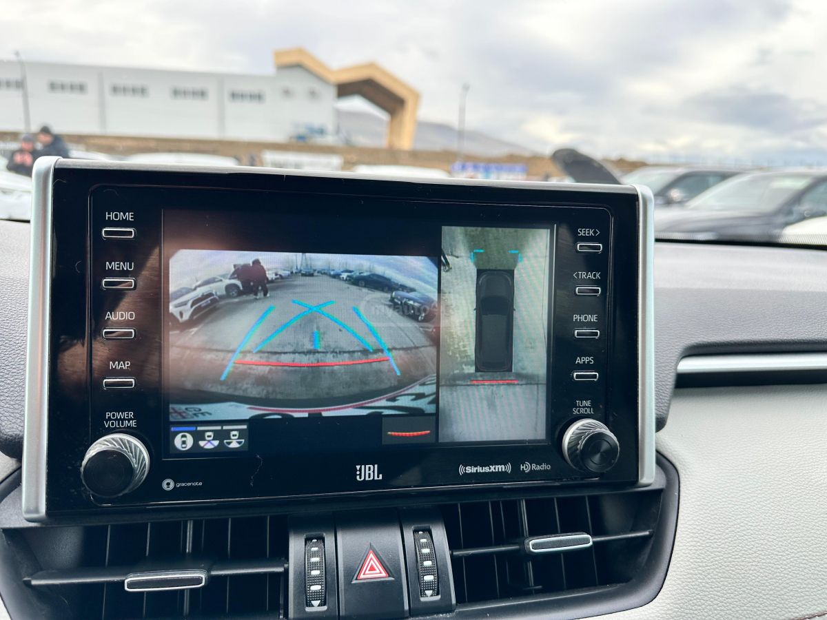 Toyota RAV 4 - фото 12