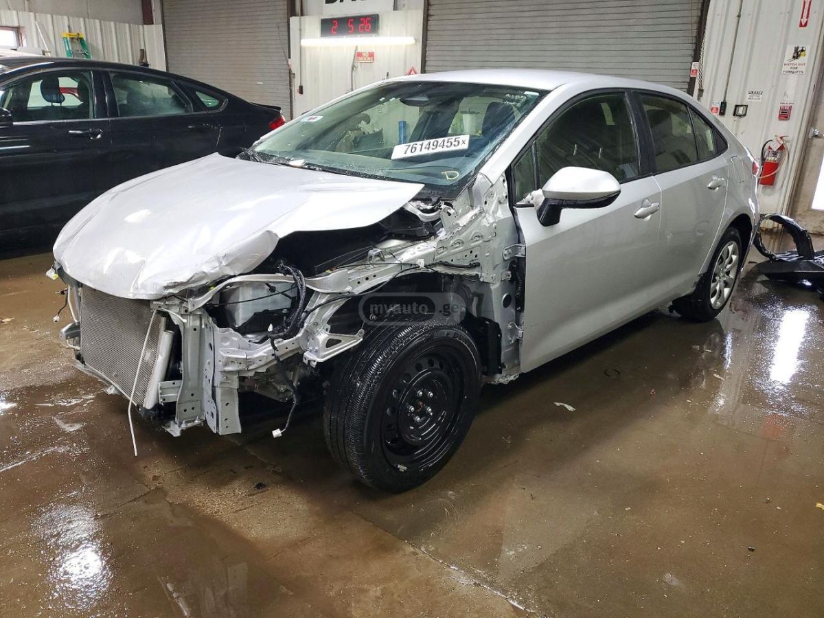 Toyota Corolla - фото 5