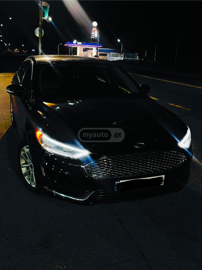 Ford Fusion - фото 1