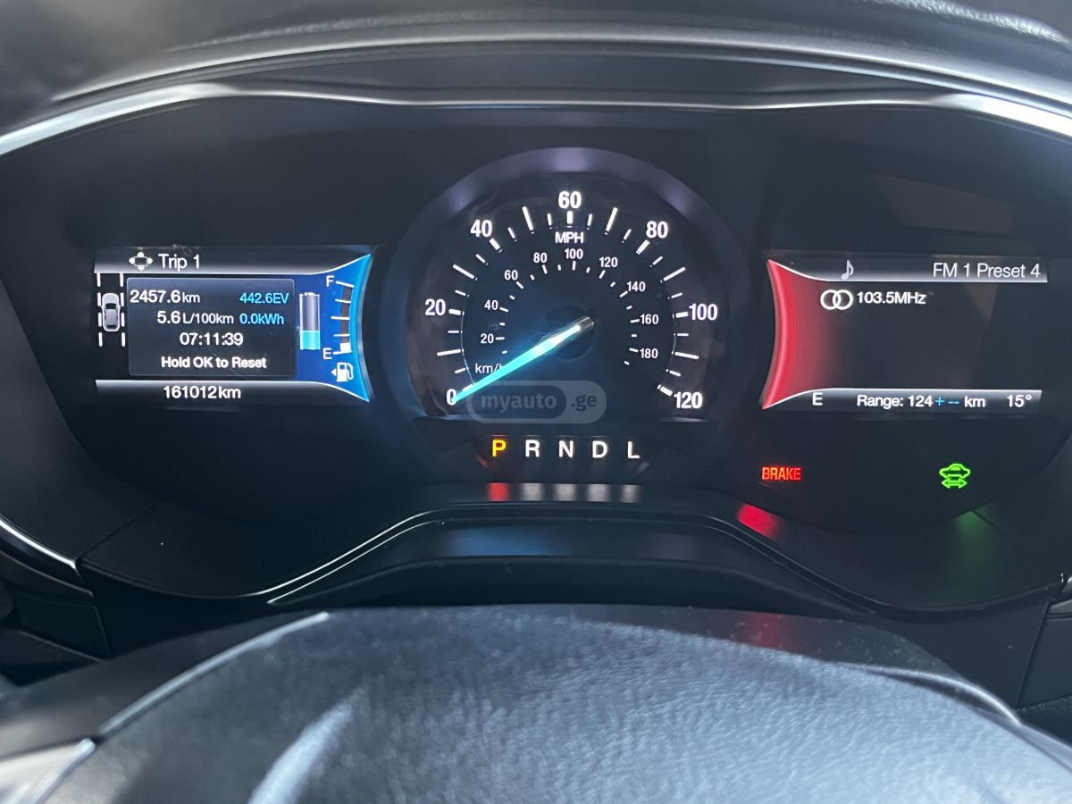 Ford Fusion - фото 10