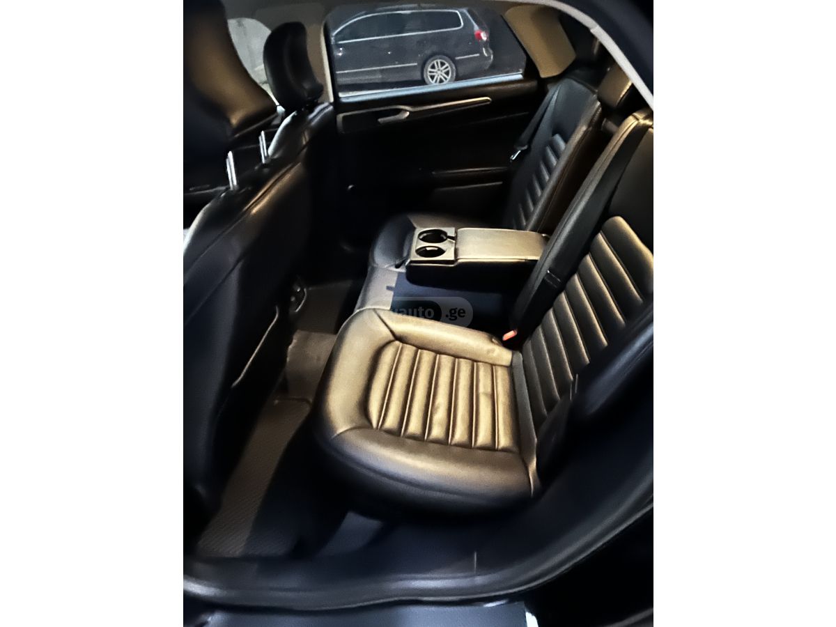 Ford Fusion - фото 7