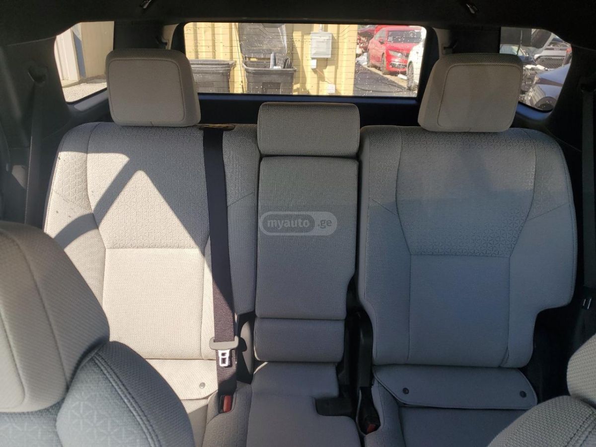 Toyota 4 Runner - фото 10