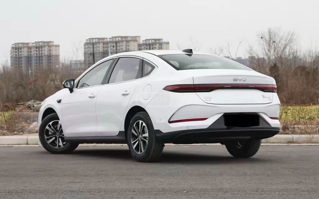 BYD Qin Plus - фото 6