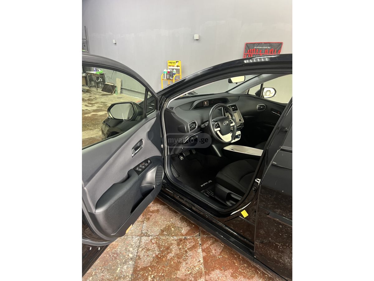 Toyota Prius - фото 8