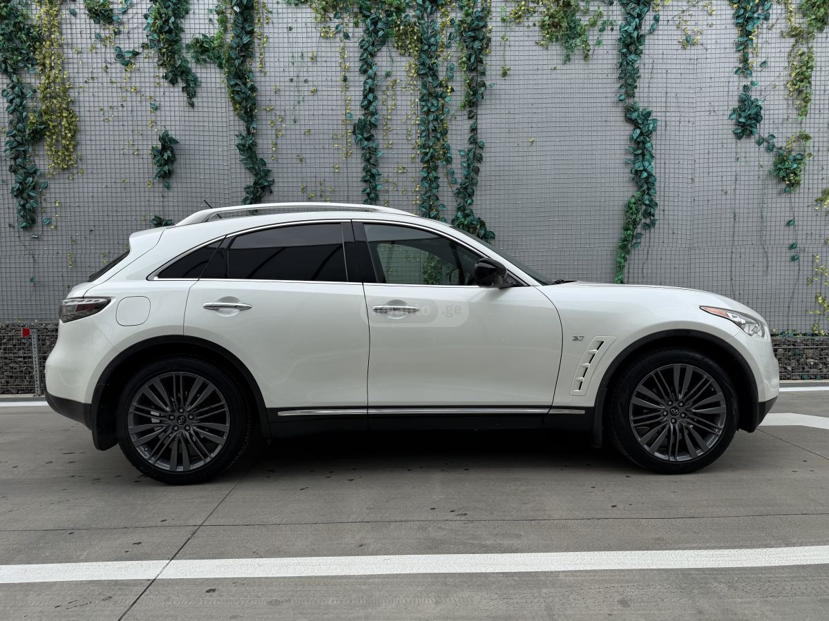 Infiniti FX 37 - фото 2