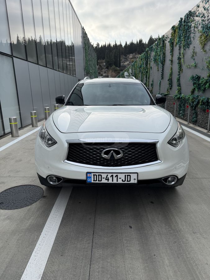 Infiniti FX 37 - фото 4