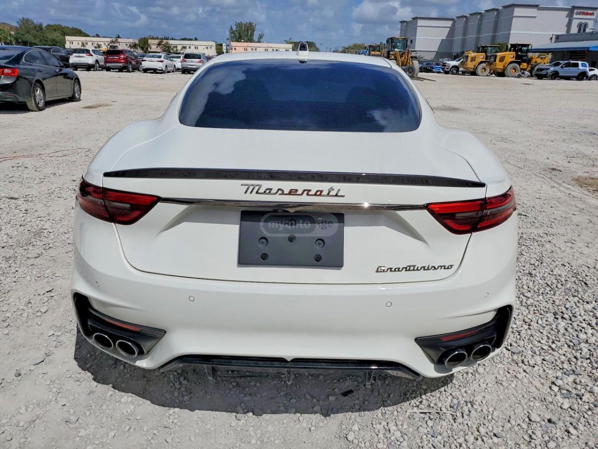 Maserati Gran Turismo 2024 — миниатюра 6