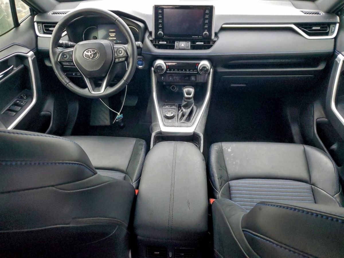 Toyota RAV 4 - фото 8