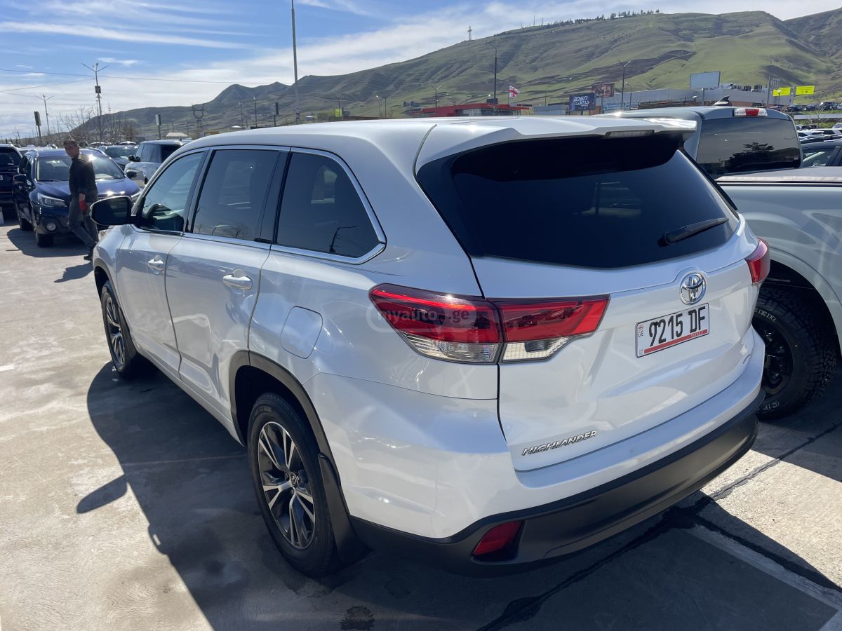 Toyota Highlander - фото 5