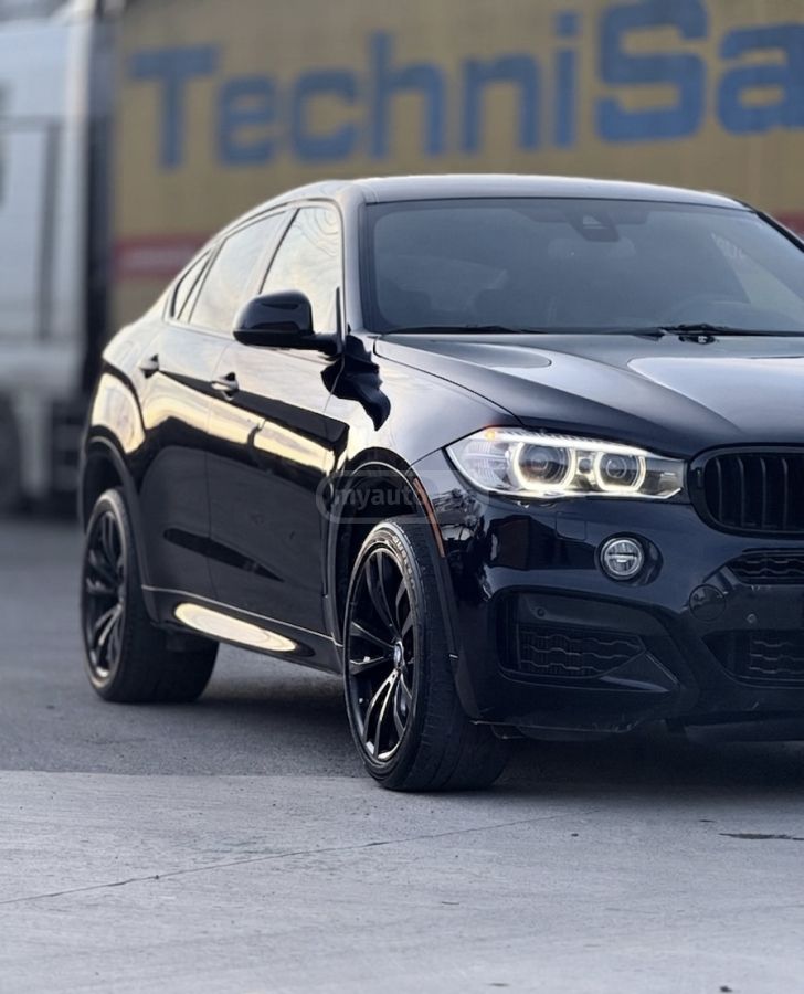 BMW X6 - фото 1