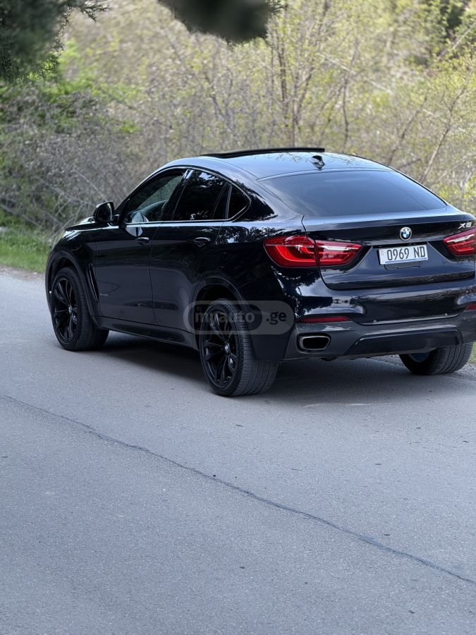 BMW X6 - фото 9