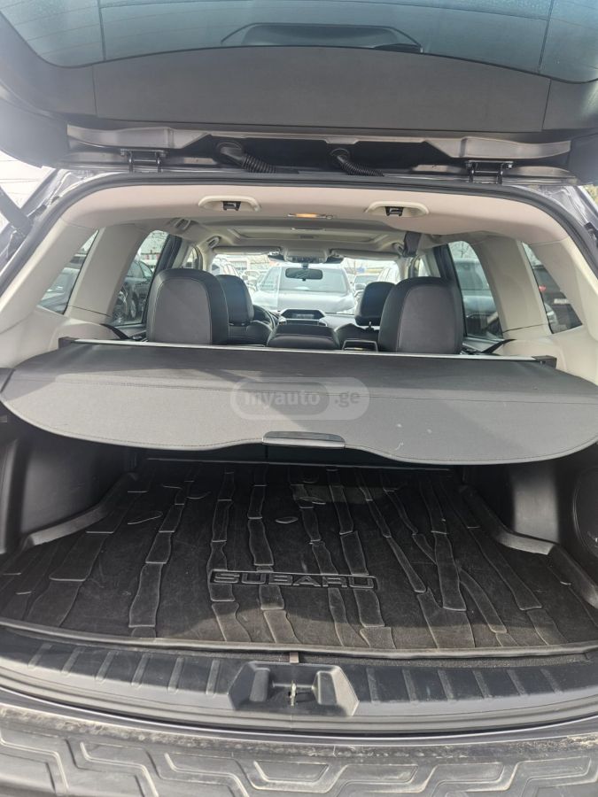 Subaru Limited 4dr All-Wheel Drive CV — миниатюра 3