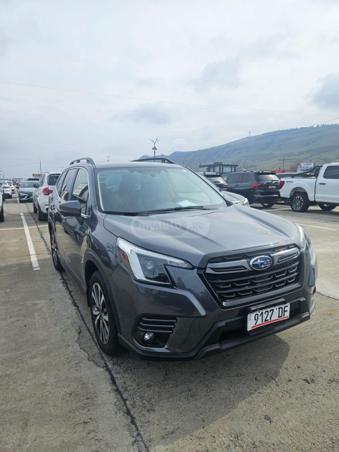 Subaru Limited 4dr All-Wheel Drive CV — миниатюра 4