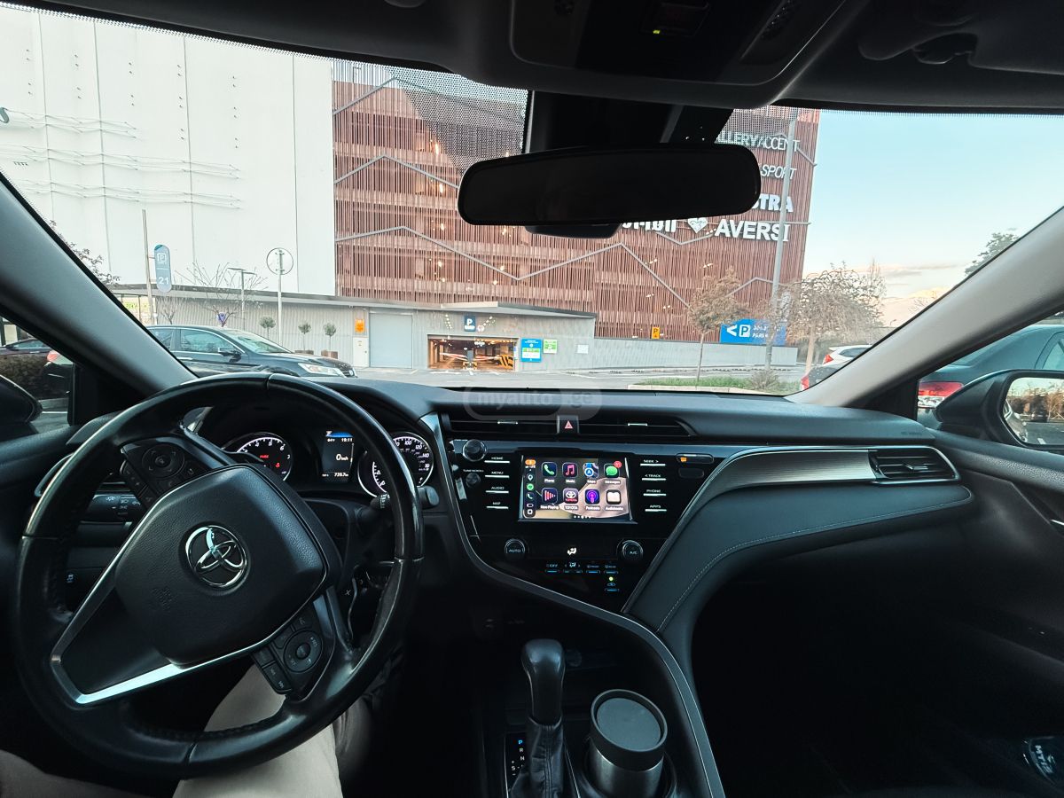 Toyota Camry - фото 10