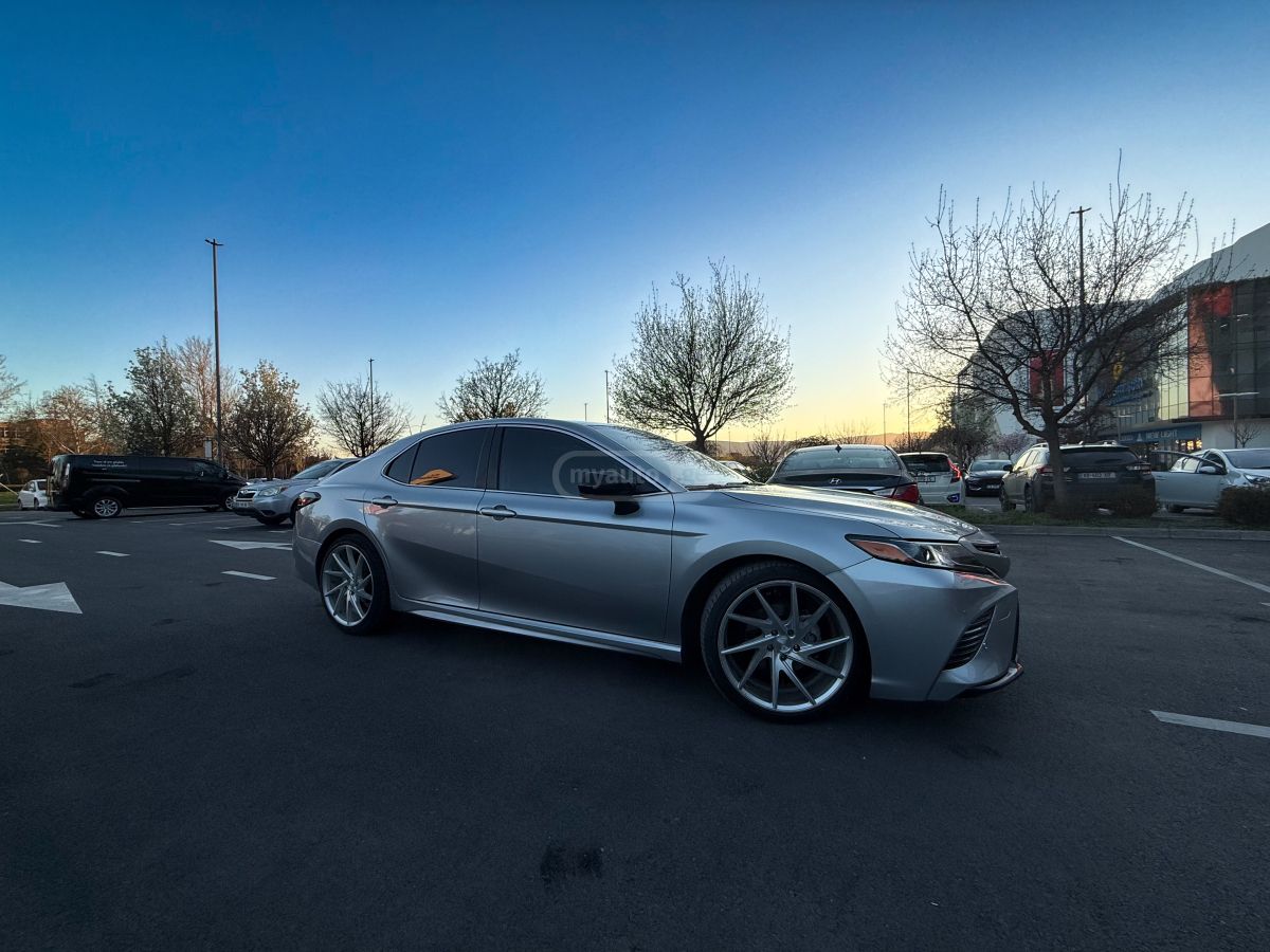Toyota Camry - фото 7
