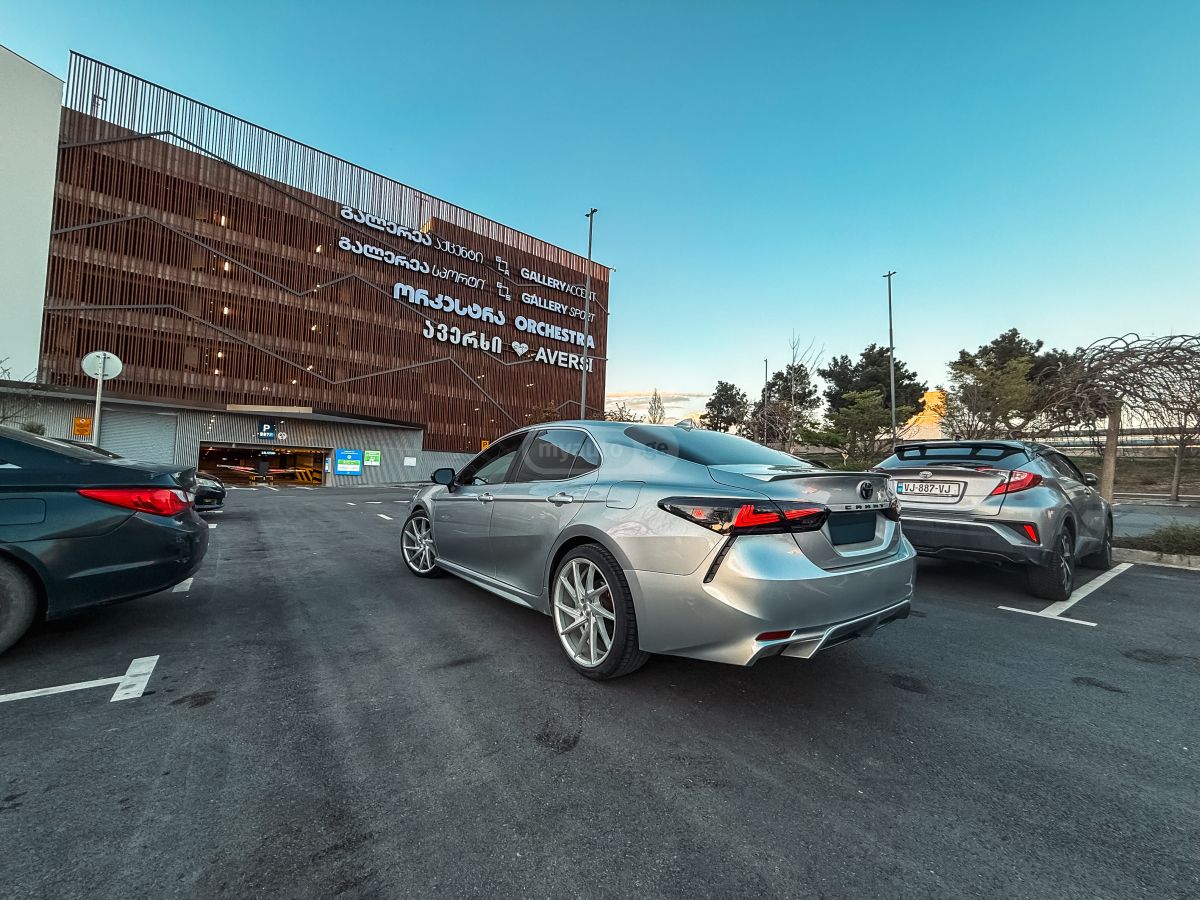 Toyota Camry - фото 8