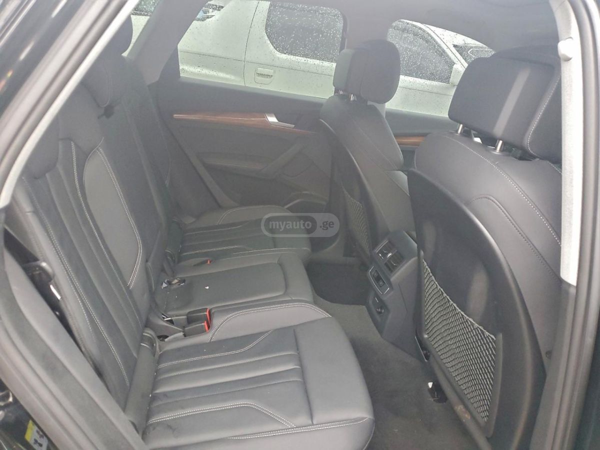 Audi 40 Premium 4dr All Wheel Drive — миниатюра 6