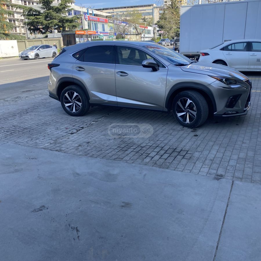 Lexus NX 300 - фото 5