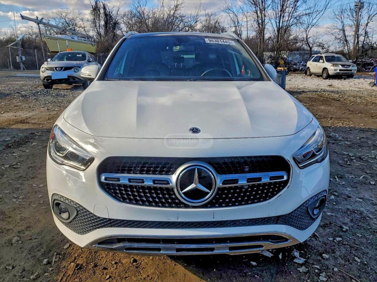 Mercedes-Benz GLA 250 - фото 5