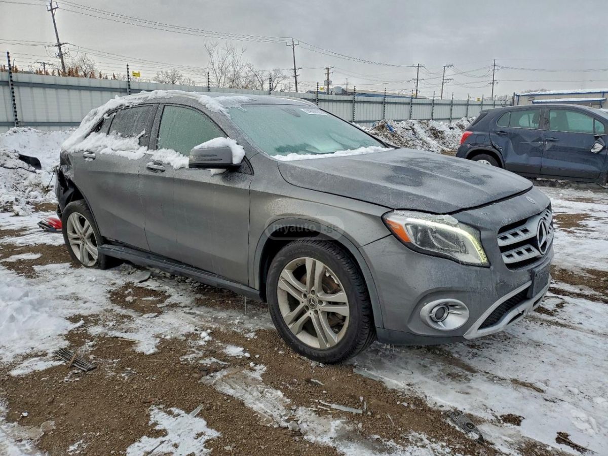 Mercedes-Benz GLA 250 - фото 4