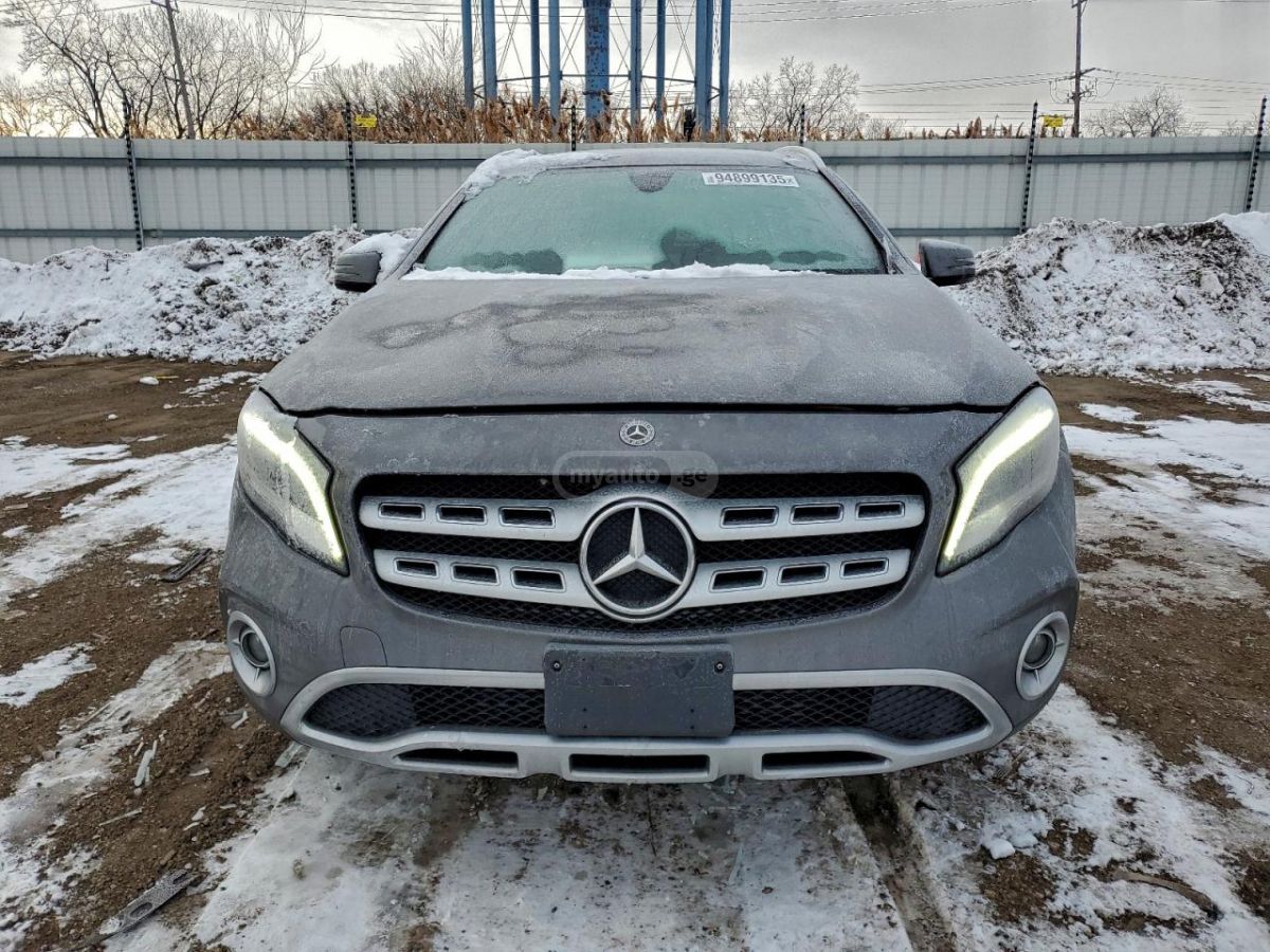 Mercedes-Benz GLA 250 - фото 5