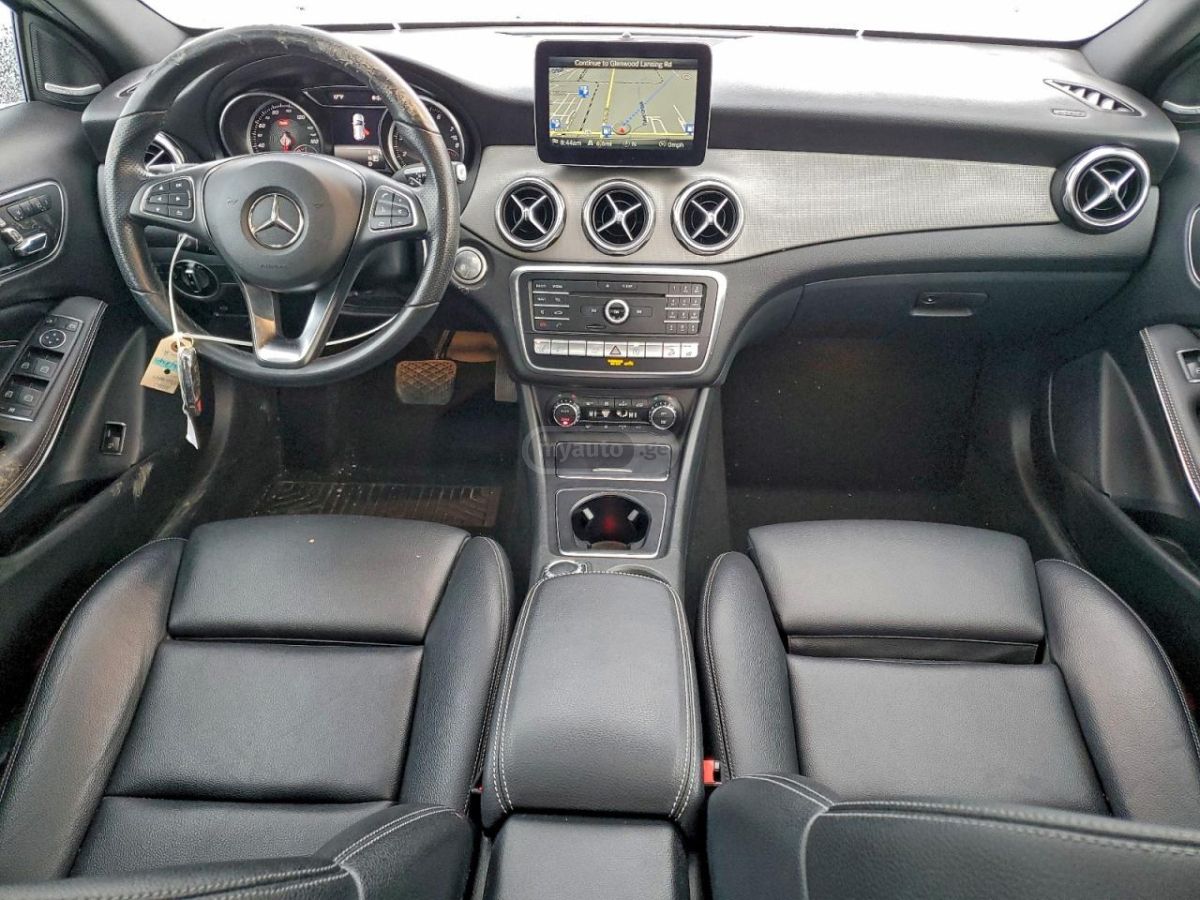 Mercedes-Benz GLA 250 - фото 8