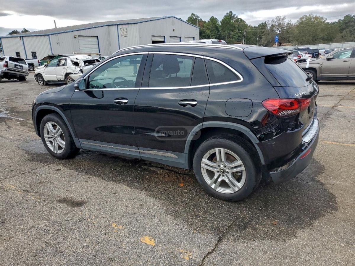 Mercedes-Benz GLA 250 - фото 2