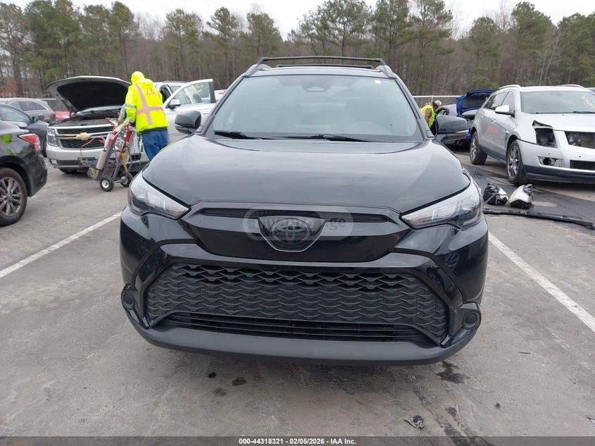 Toyota Corolla cross HYBRID NIGHTSHADE EDITION 2024 — миниатюра 11