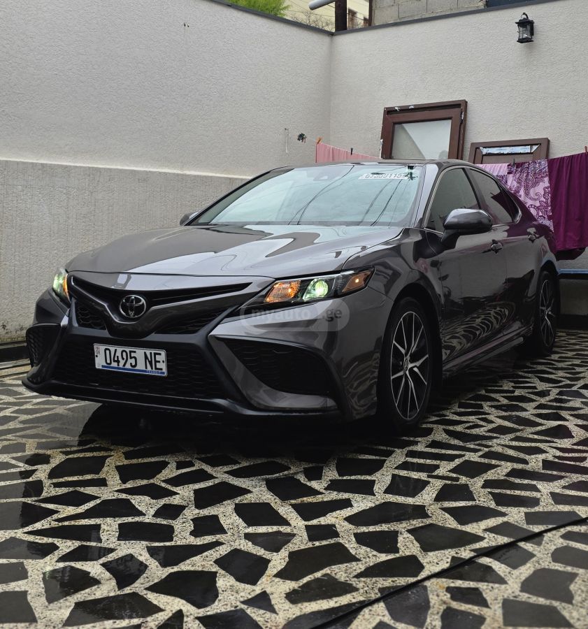 Toyota Camry - фото 4