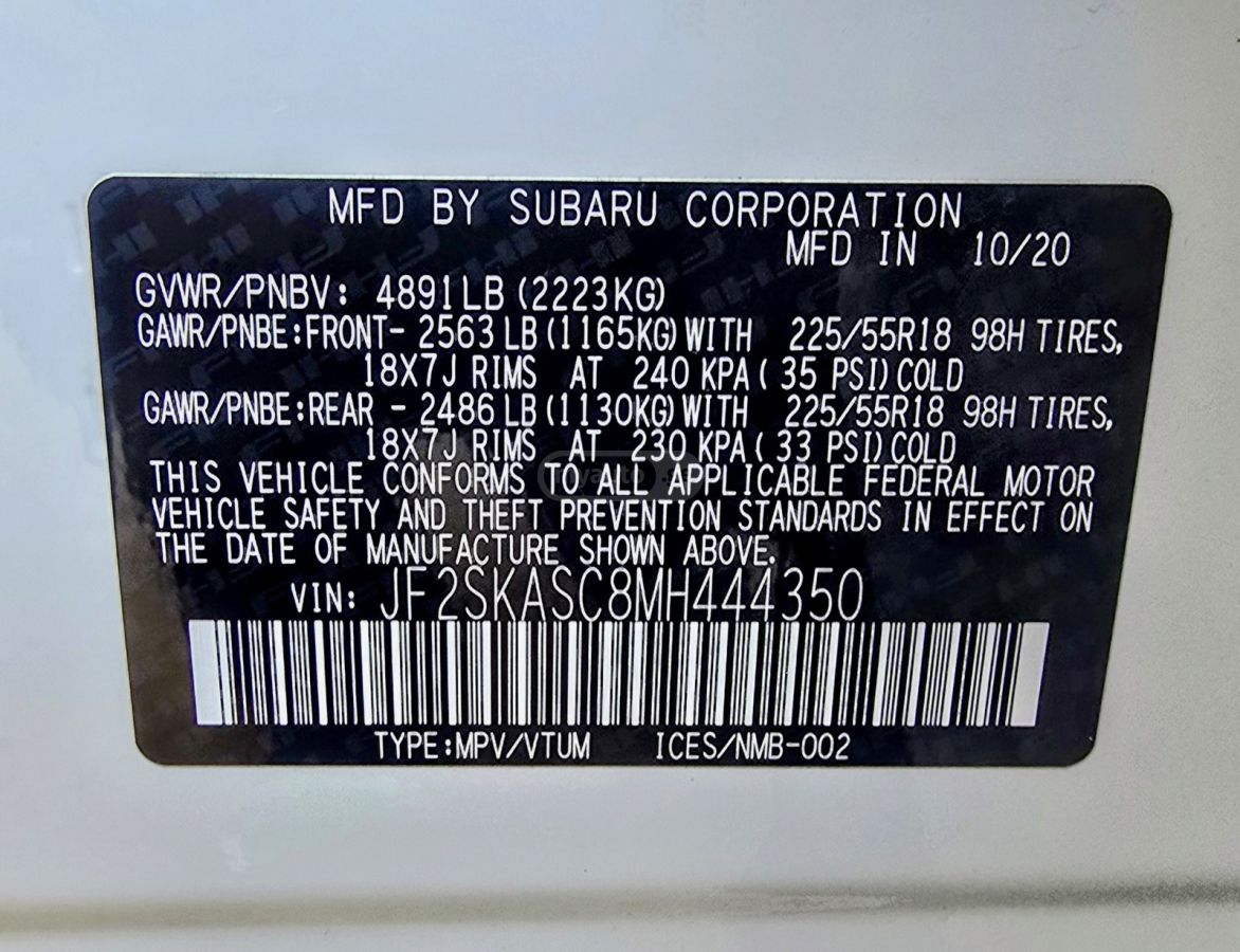 Subaru Limited 4dr All-Wheel Drive CV — миниатюра 14