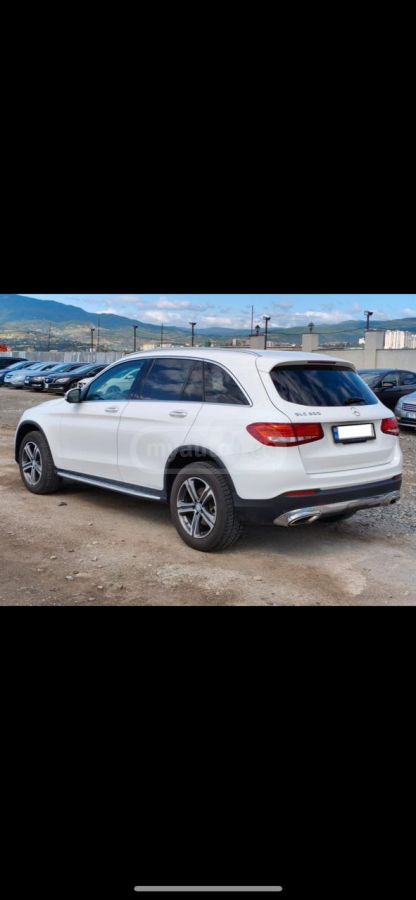 Mercedes-Benz GLC 300 - фото 1