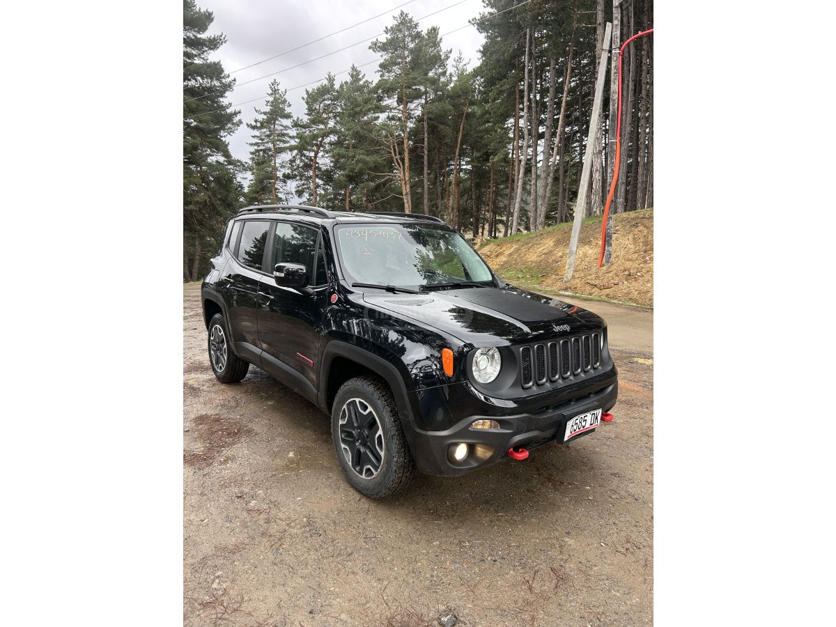 Jeep Renegade - фото 2