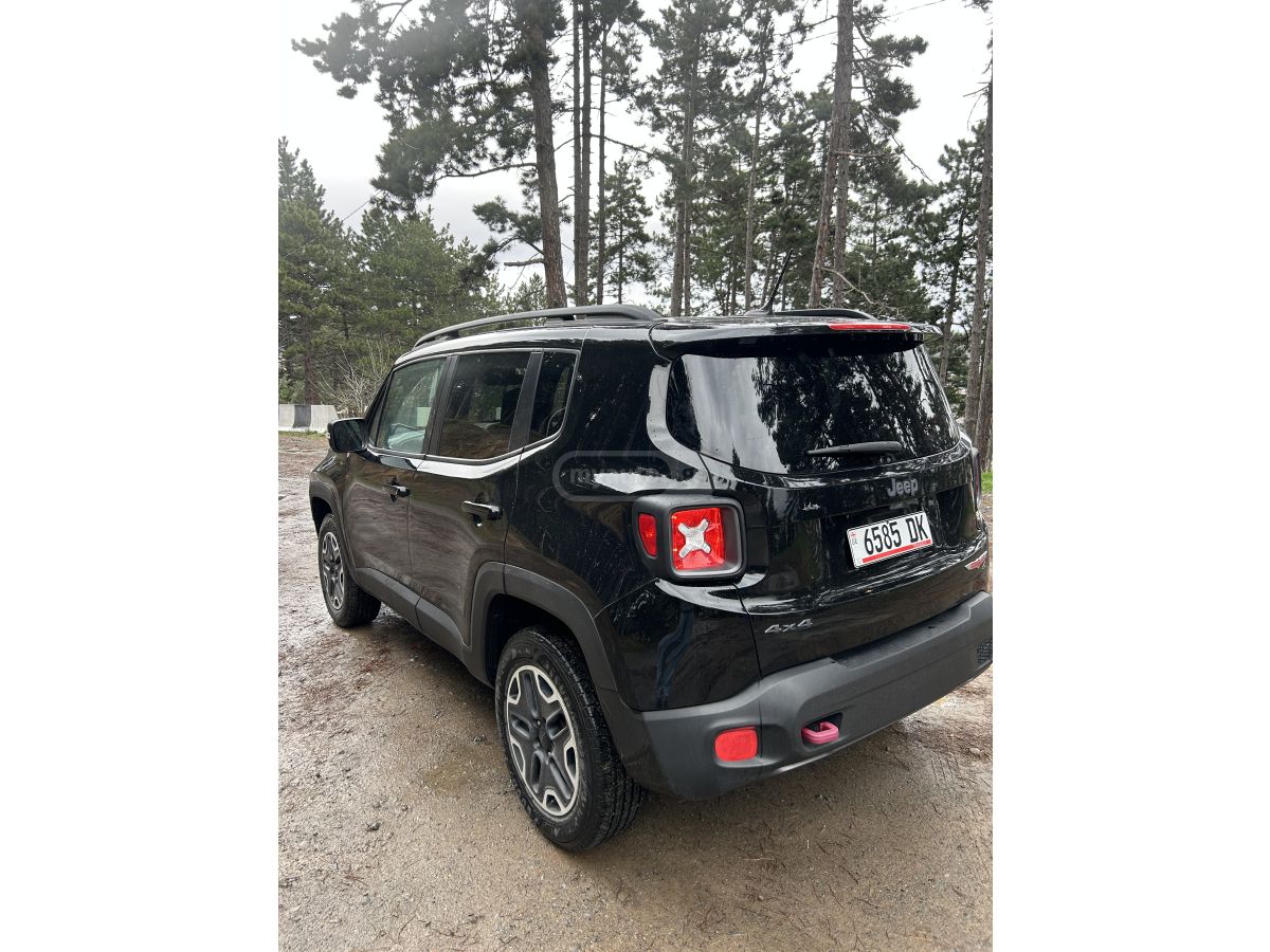 Jeep Renegade - фото 4