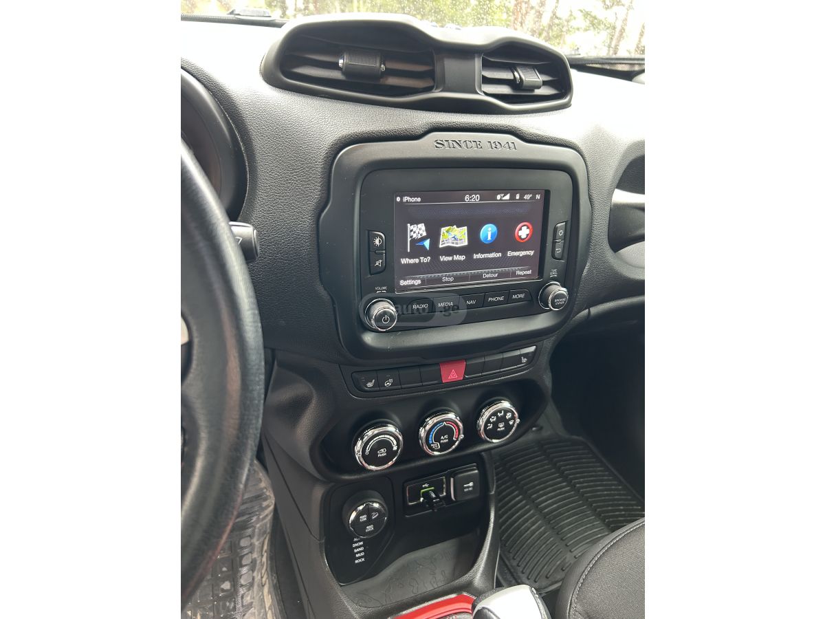 Jeep Renegade - фото 5