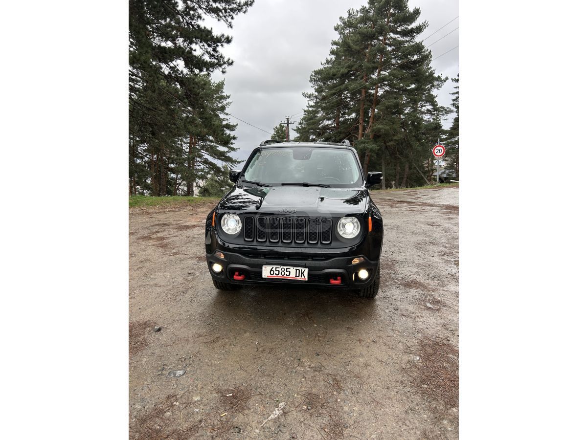 Jeep Renegade - фото 7