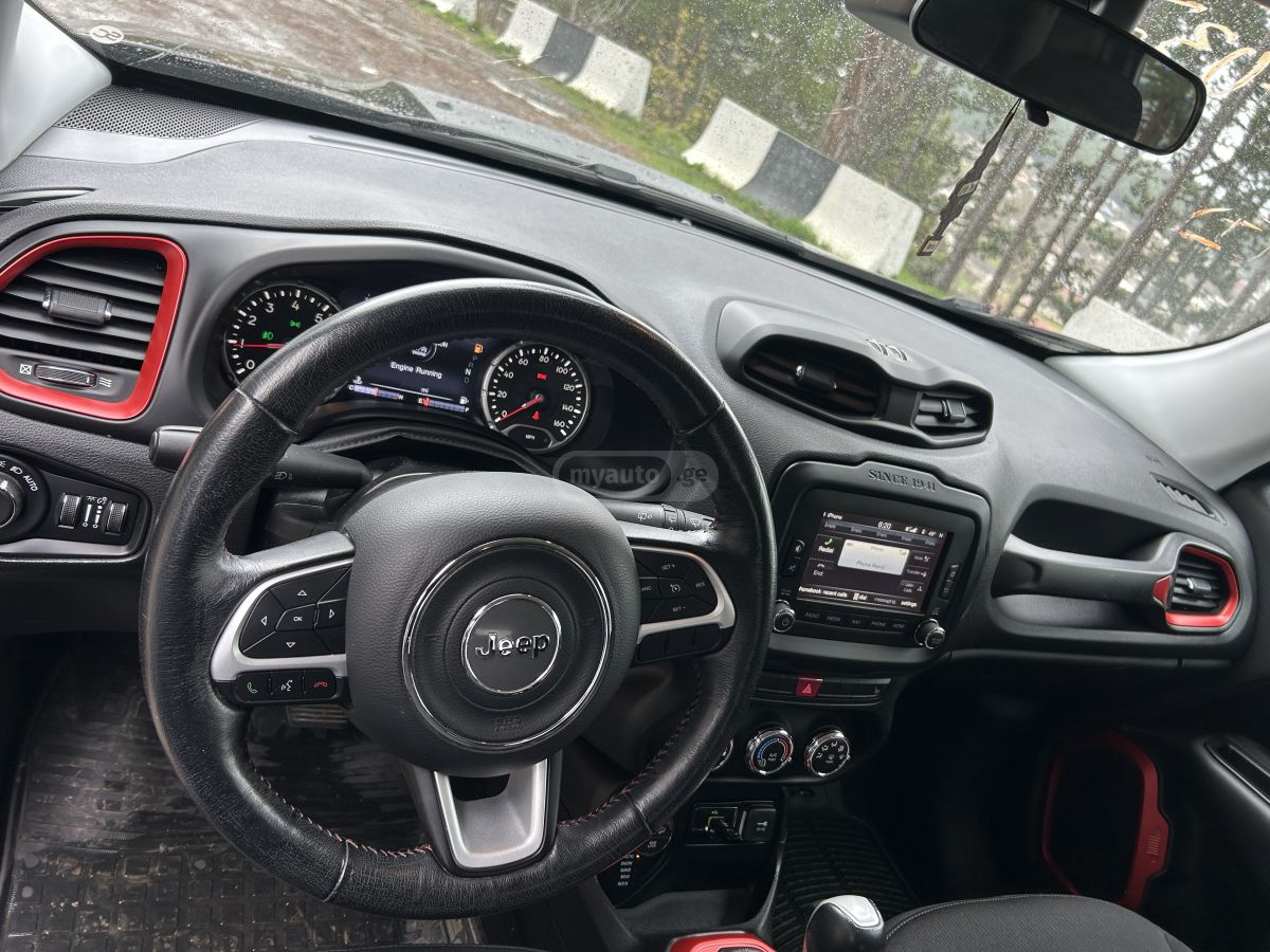 Jeep Renegade - фото 9