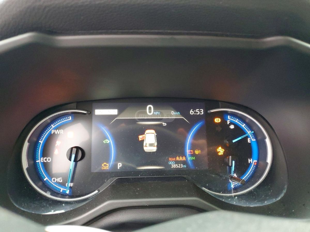 Toyota RAV 4 - фото 9