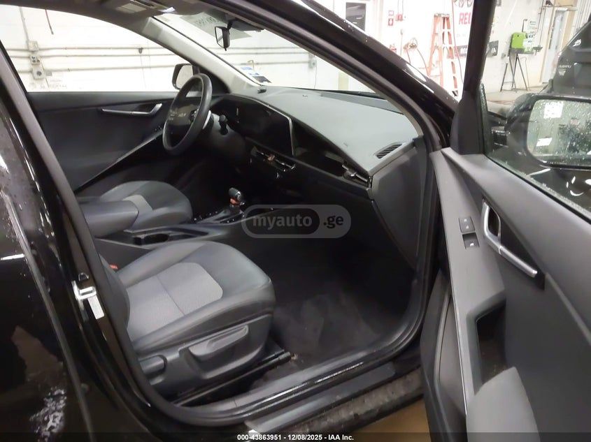 Kia EX TOURING — миниатюра 5