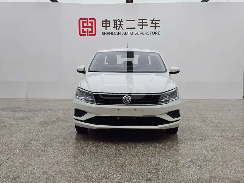 Volkswagen Jetta - фото 2