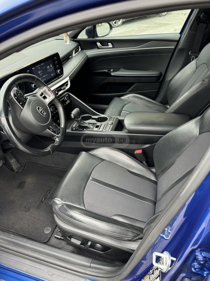 Kia K5 - фото 9