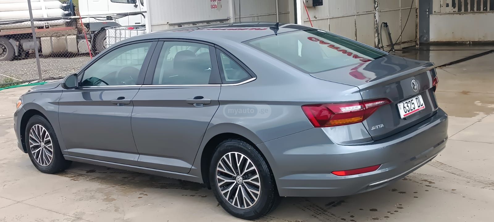 Volkswagen Jetta - фото 8