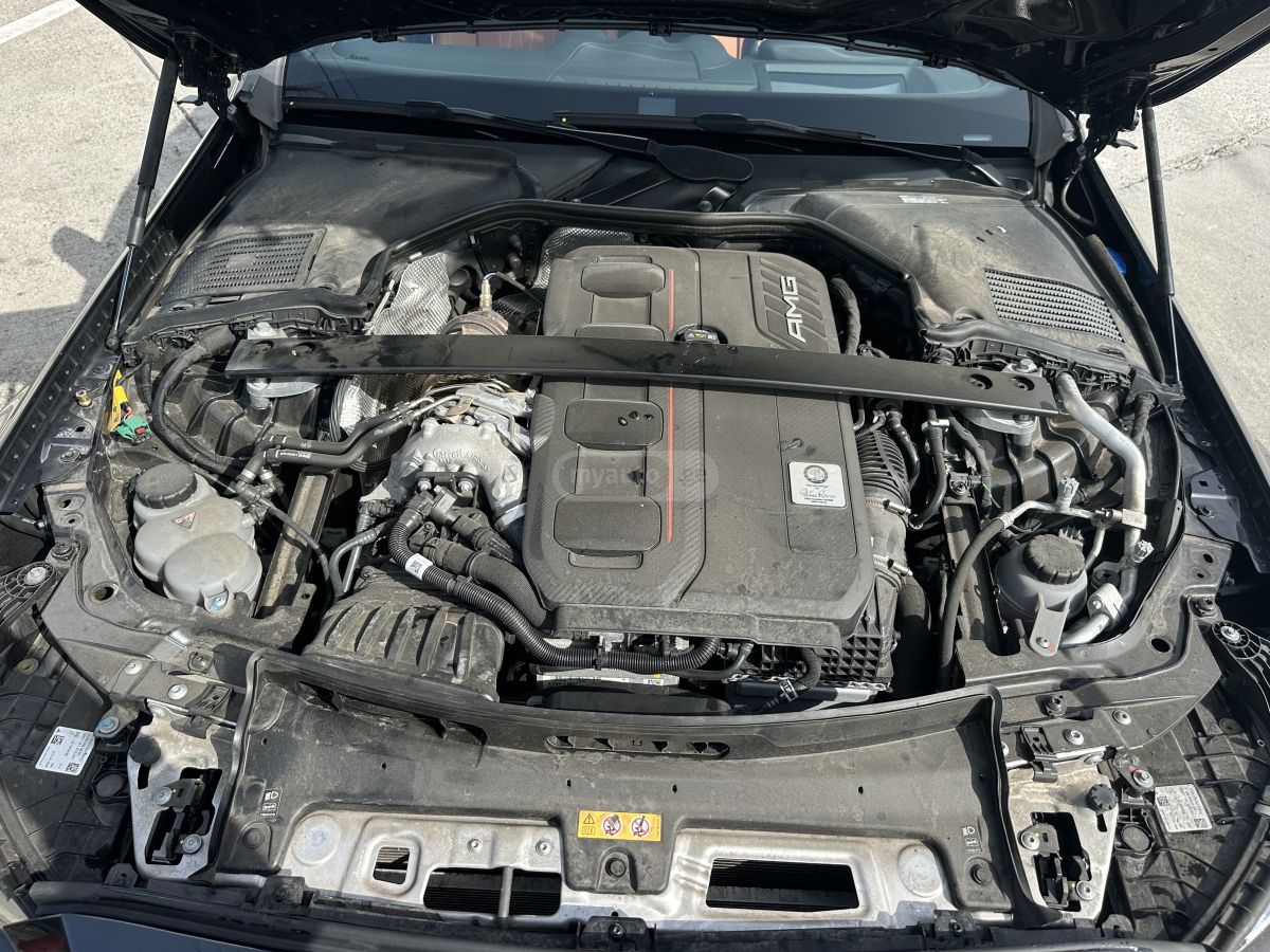 Mercedes-Benz C 63 AMG - фото 4